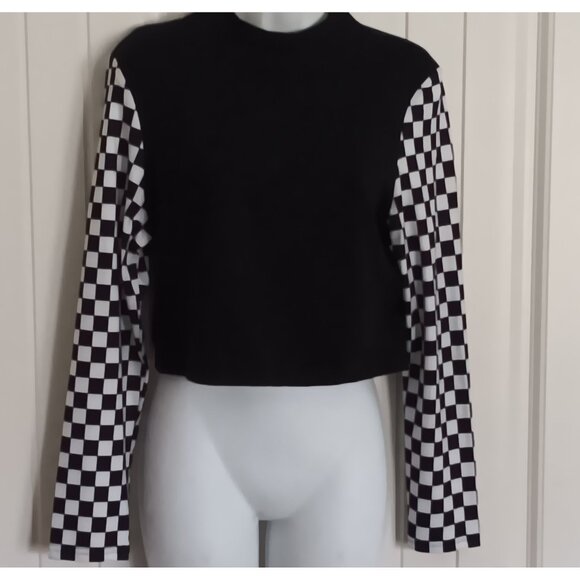 Shein Curve 1XL Black & White Checkered Long Sleeve Crop Top - Picture 1 of 6